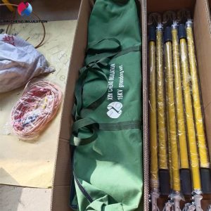 Triangular telescopic grounding rods
